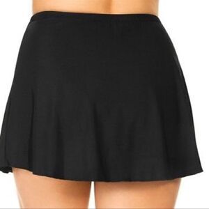 Trimshaper swim wear skirt Sz-10